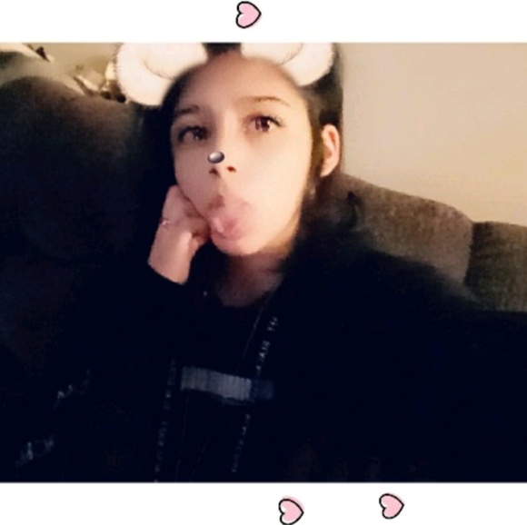 Meet your Posher, Jennifer - Picture 1 of 1